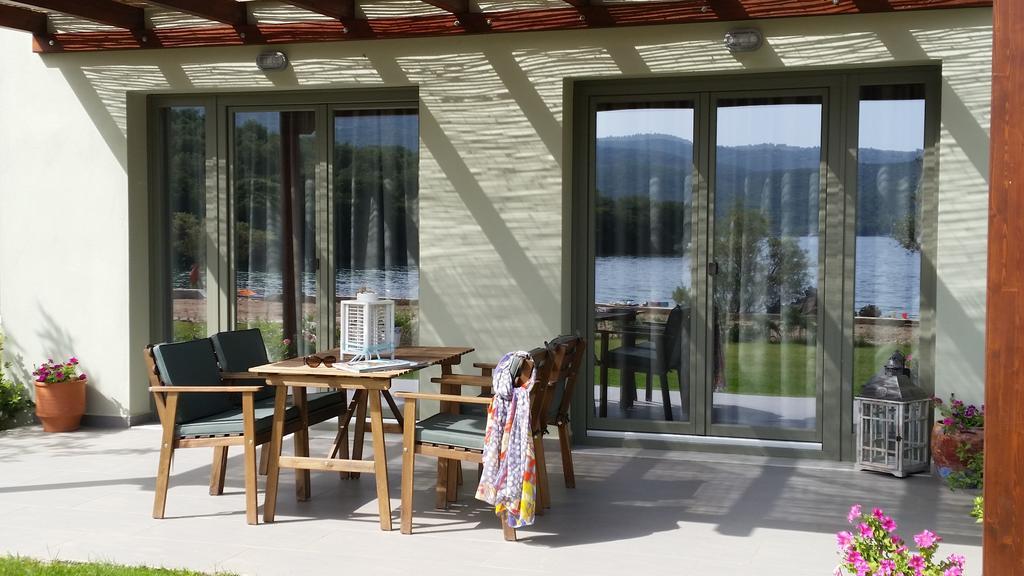 Thea Houses Milína Buitenkant foto